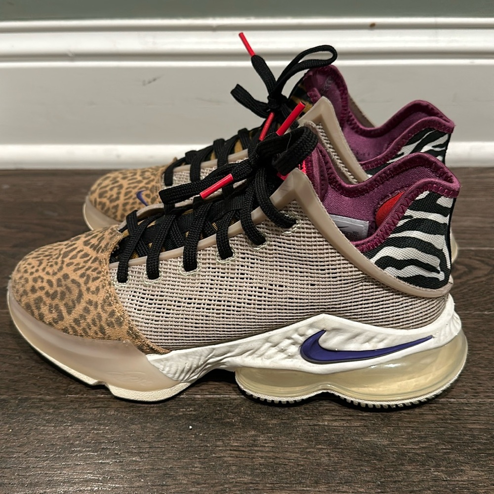 Nike LeBron James 19 Low Safari
